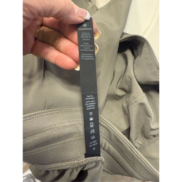 Lululemon Men’s Linerless Shorts Inside Drawstring Olive Active Comfort - Picture 7 of 7